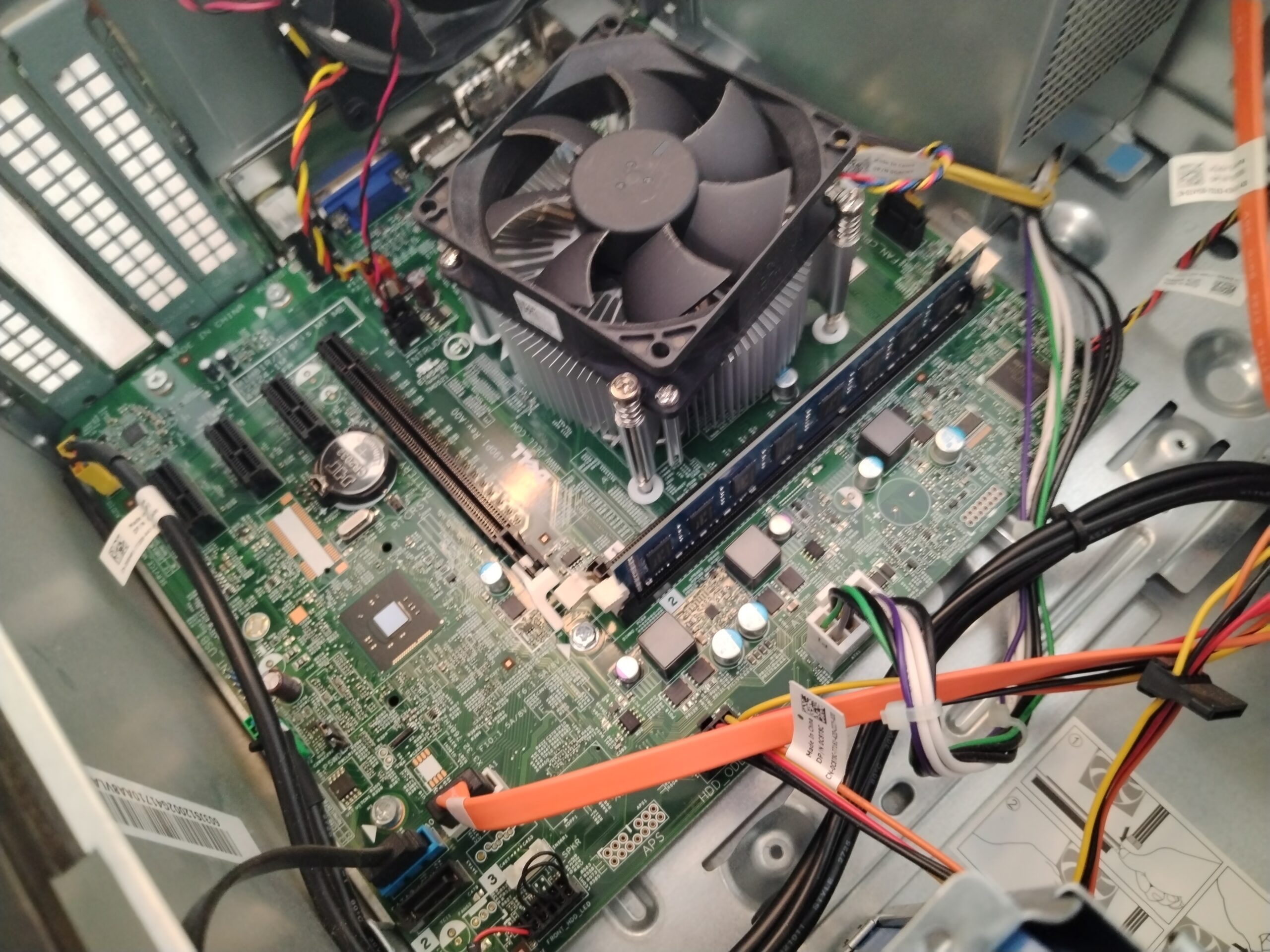 Pc Torre Computadora Core i5 + 16gb Ram Sin Disco Windows